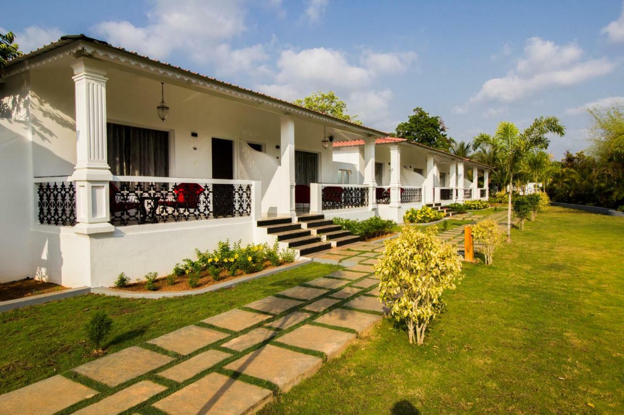 Wild Berry Resort Agonda Canacona Extérieur photo